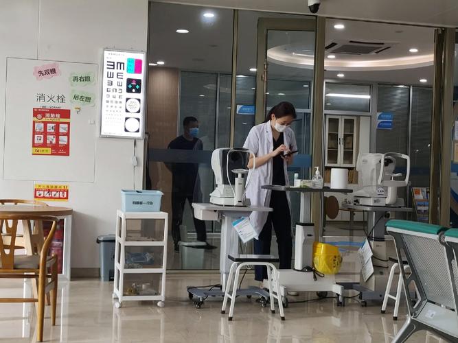 告别眼镜，开启清晰视界——我在潍坊眼科医院的摘镜之旅